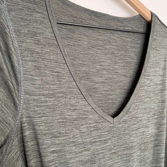 Vuori All Day Women’s Jumpsuit in Charcoal Heather (no size tag) - Picture 9 of 14